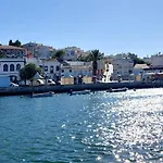 Casa Da Avenida * Lagos
